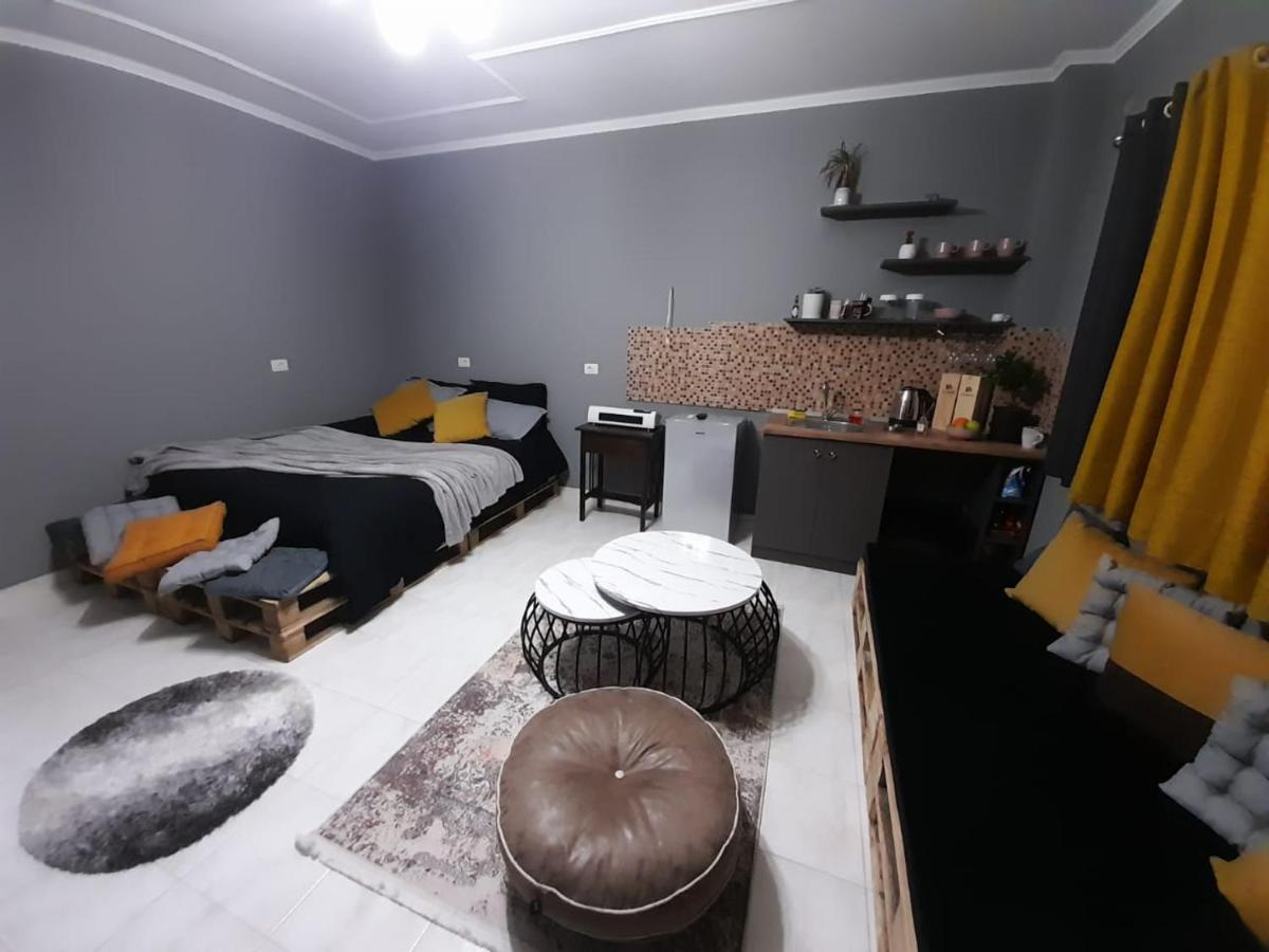 Koa Studio 1 Korça Exteriör bild